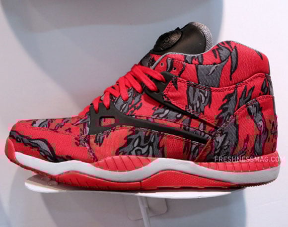 Stash Reebok Pump Camo