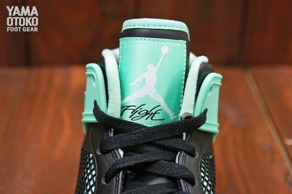 Air Jordan I 1 89 Green Glow Release Info And Detailed Look