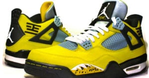 Nike Zoom Flyknit Streak Orange Nike Wmns Air Revolution Sky Hi City Pack