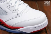 Air Jordan 4 Premium Light Bone Air Jordan 11 Xi Retro Low White Black