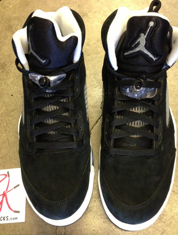 Air Jordan V Oreo Available Early on eBay
