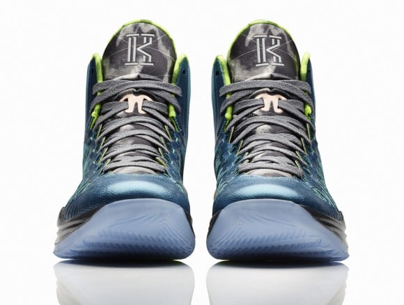 Nike Hyperdunk 2013 Kyrie Irving Australia PE Now Available 