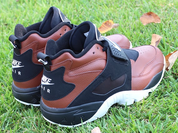 Nike Air Diamond Turf Football
