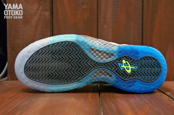 nike-air-foamposite-one-weatherman-new-images-10