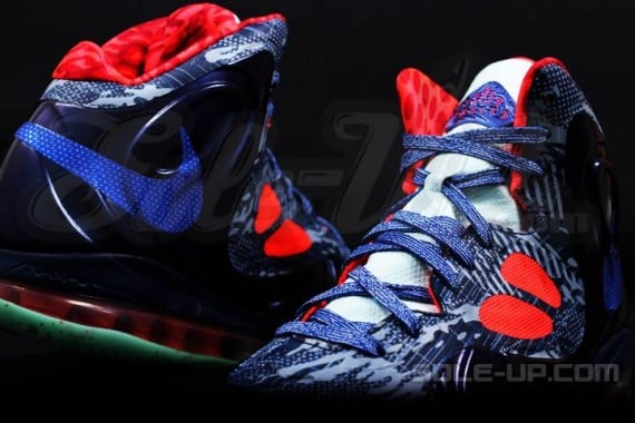 Nike Air Max Hyperposite Blue Red Graphic