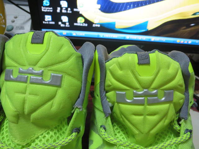 nike-lebron-xi-11-volt-27