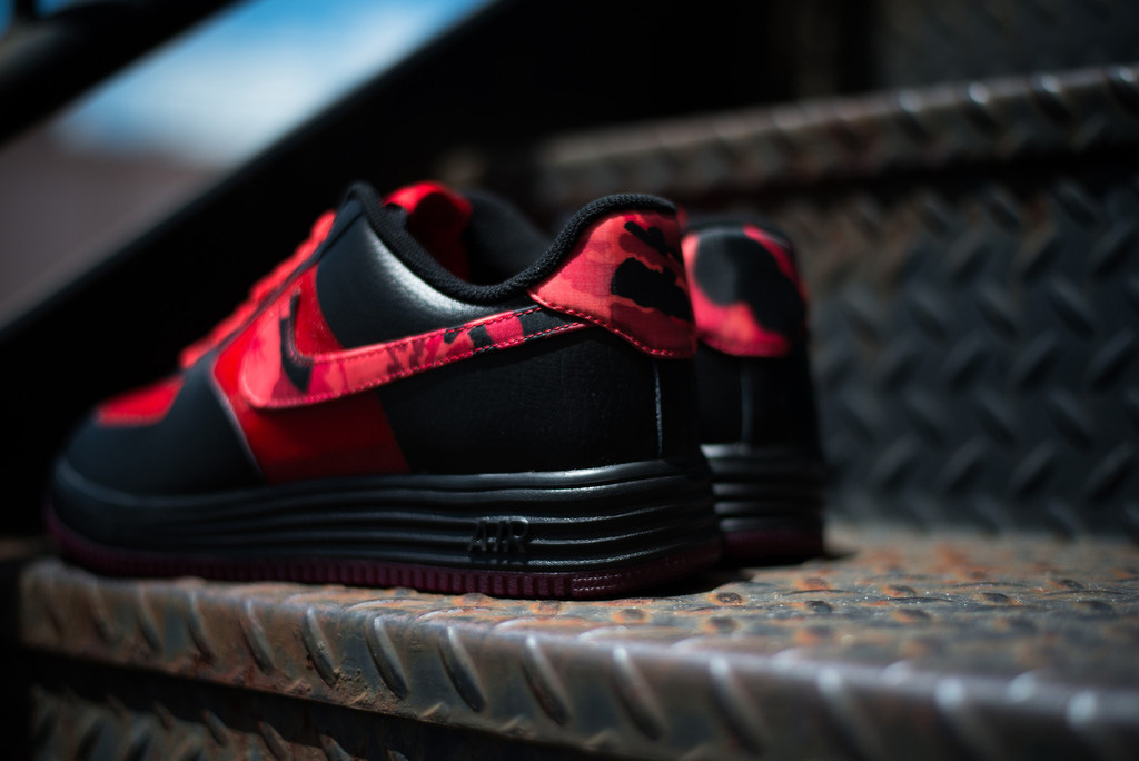 nike-lunar-force-1-fuse-leather-red-camo-now-available-3