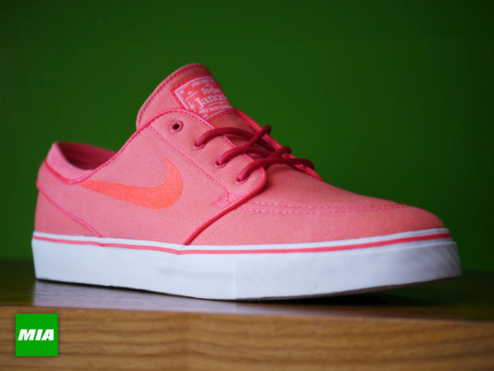 nike-sb-stefan-janoski-atomic-red-2