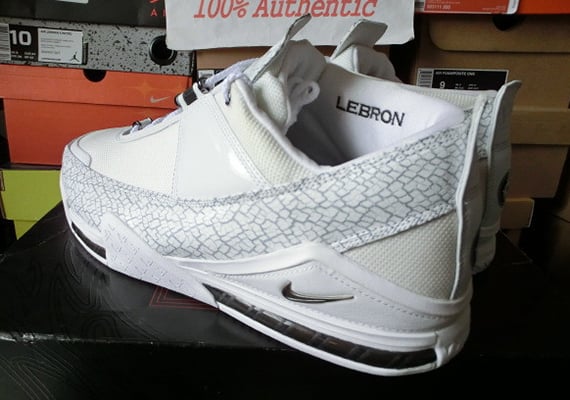 Nike Zoom LeBron II Low Akron PE on eBay