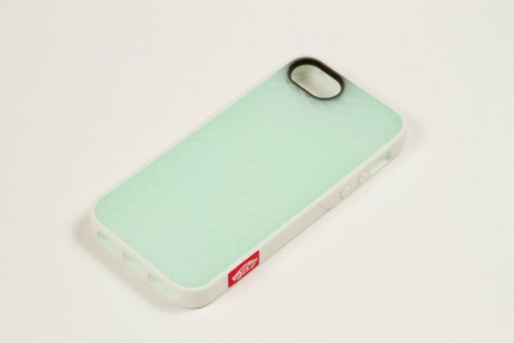 Vans x Belkin iPhone 5 & iPod Touch Cases Available This August