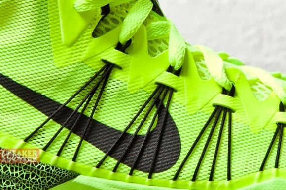Nike Hyperdunk 2013 Volt – First Look