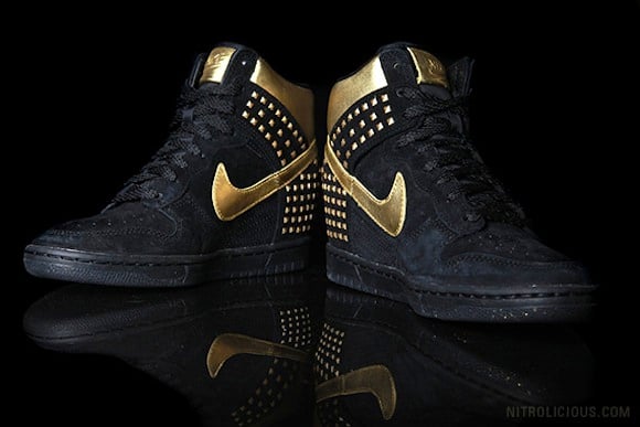 Nike WMNS Dunk Sky Hi Gold Stud New Release