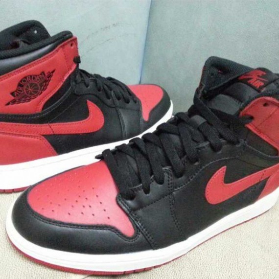 Air Jordan 1 Retro High OG Bred Yet Another Look 