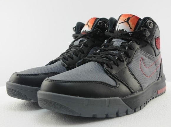 Air Jordan 1 Trek First Look