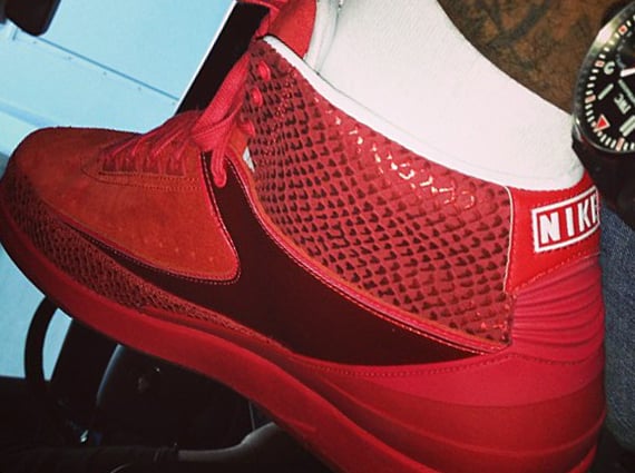 Carmelo Anthony Shows Off His Air Jordan II “Legends of the Summer”