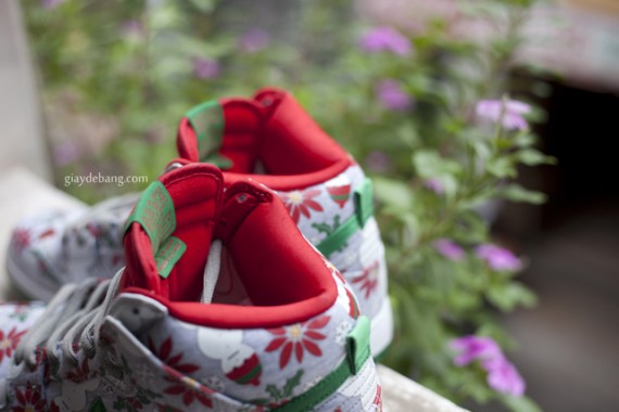 CNCPTS x Nike SB Dunk High Ugly Christmas Sweater Another Look