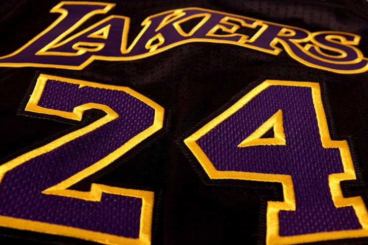 los-angeles-lakers-unveil-new-hollywood-night-black-alternate-uniforms-10