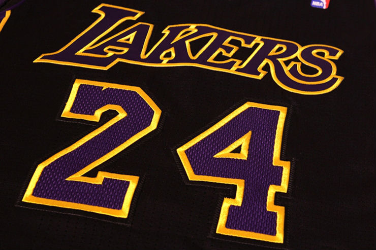 los-angeles-lakers-unveil-new-hollywood-night-black-alternate-uniforms-2