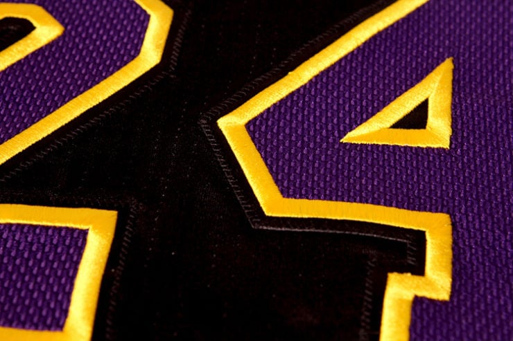 los-angeles-lakers-unveil-new-hollywood-night-black-alternate-uniforms-4