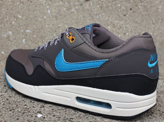 Nike Air Max 1 Essential Smoke Black Blue Now Available