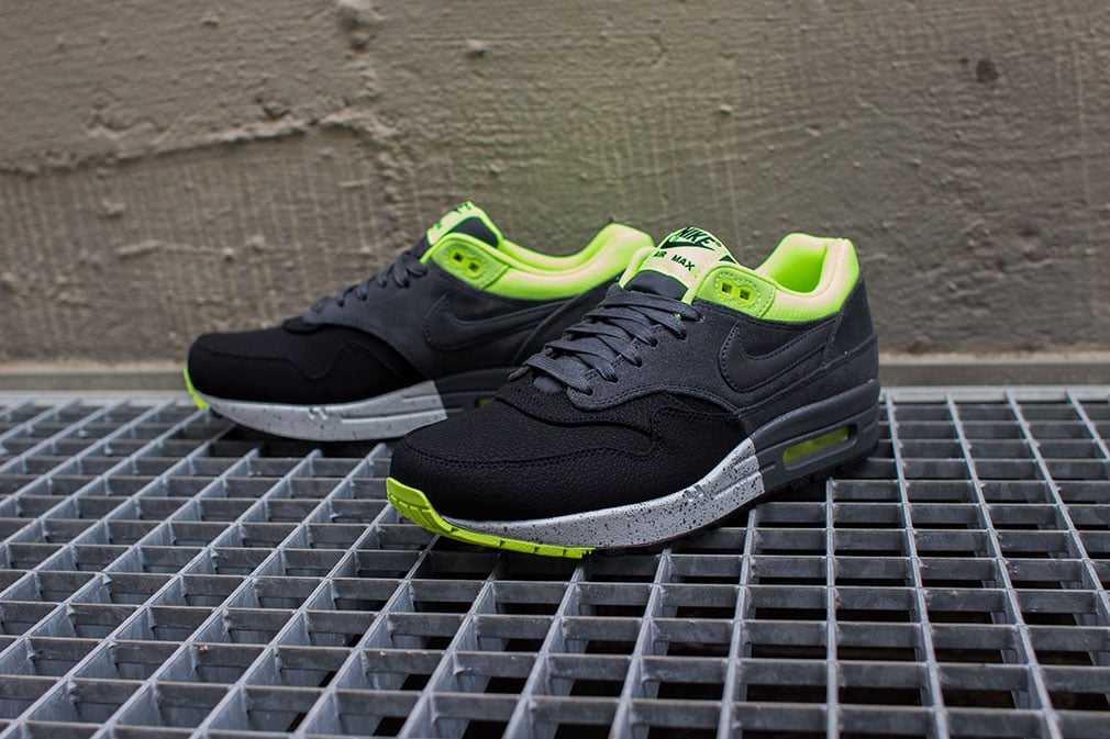 nike-air-max-1-prm-black-anthracite-volt-2