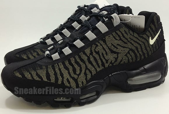 Nike Air Max 95 PRM Tape Zebra 3M First Look