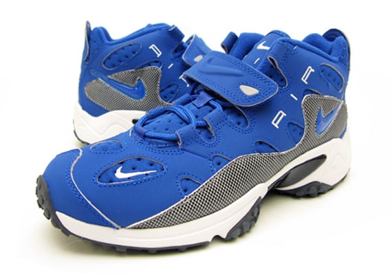Nike Air Turf Raider Game Royal Wolf Grey Black Now Available