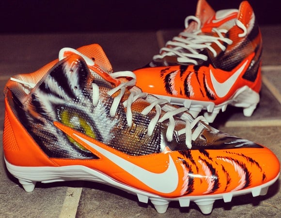 Custom Nike “Bengals” Cleats by Dez Customz For AJ Green