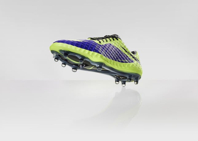 nike-football-introduces-new-high-visbility-collection-5