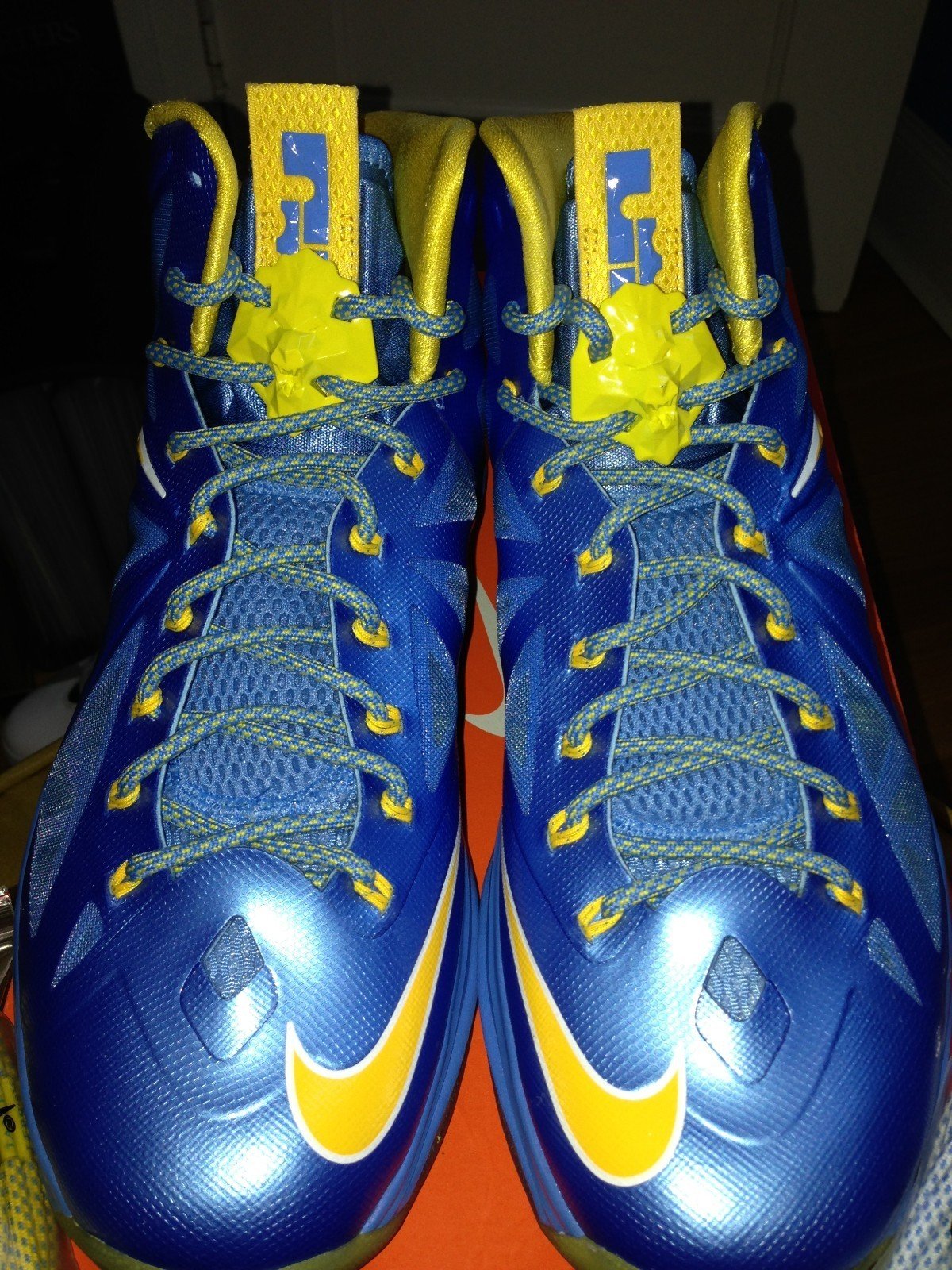 nike-lebron-x-10-swin-cash-away-pe-3