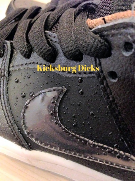 Nike SB Dunk Low “Simulated Wetness” – Preview