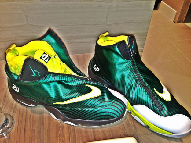 Sole Collector x Nike Air Zoom Flight The Glove
