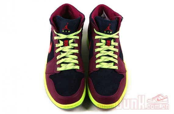 Air Jordan 1 Mid YOTS