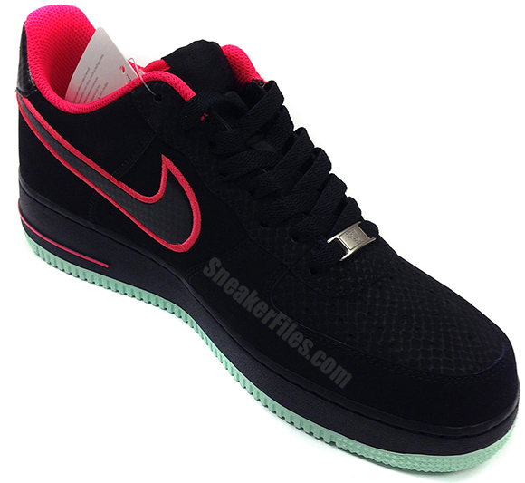 nike air force 1 solar red