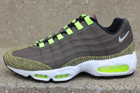 Nike Air Max 95 PRM Tape – Newsprint Dusty Grey Black  Now Available