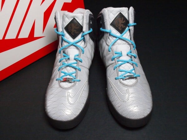 Nike LeBron XI (11) NSW Lifestyle ‘Reflective Silver-Dark Charcoal’