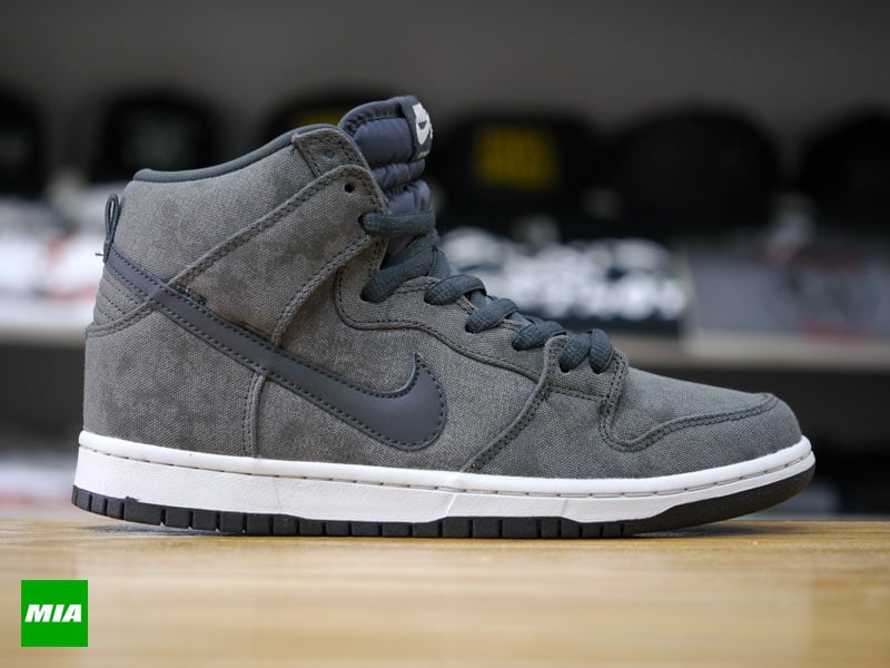 Nike SB Dunk High Pro Stained Canvas