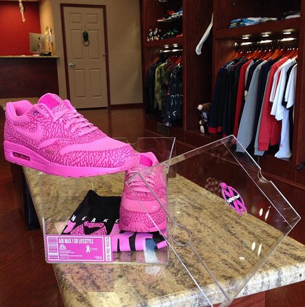 Sneakerroom x Nike Air Max 1 SR Lifestyle Breast Cancer Awareness