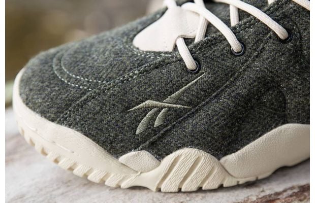 sneakersnstuff-reebok-kamikaze-ii-mid-herringbone-4