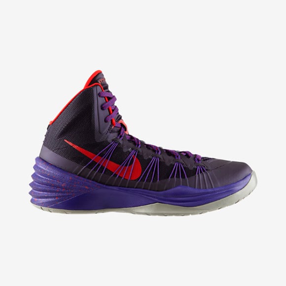 Nike Hyperdunk 2013 “Purple Dynasty/University Red” – Available Now