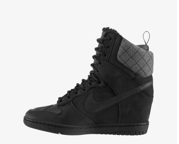 Nike Dunk Sky Hi SneakerBoot - Black