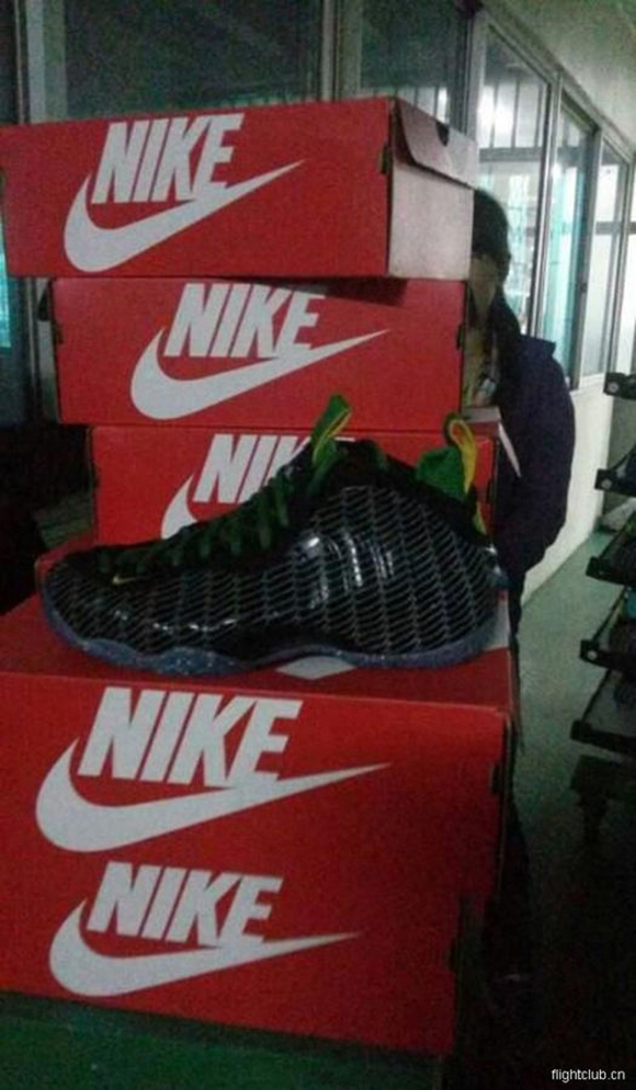 Nike Air Foamposite One “Oregon” – First Look