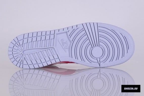 Air Jordan 1 Mid GS Hyper Fuchsia Arctic Pink Pebble Grey Now Available 