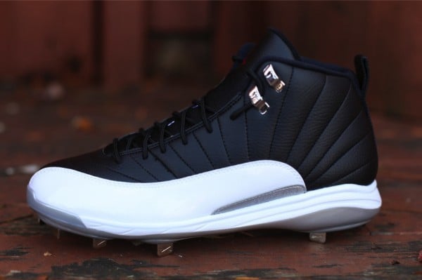 jordan retro 12 baseball cleats