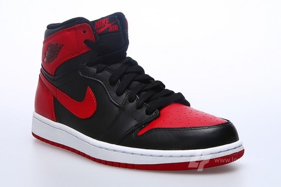 Air Jordan 1 Retro High OG Bred Yet Another Closer Look