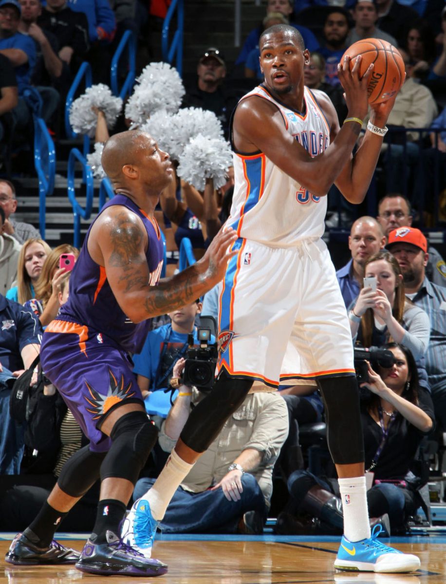 Kevin Durant Debuts New Nike KD VI (6) Colorway