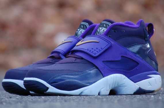 Nike Air Diamond Turf Black Friday Weekend Releases