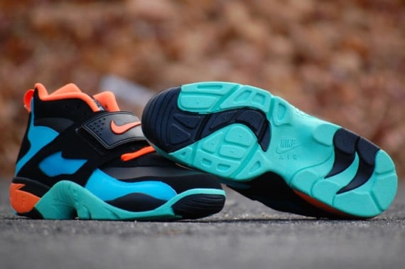 Nike Air Diamond Turf Black Friday Weekend Releases