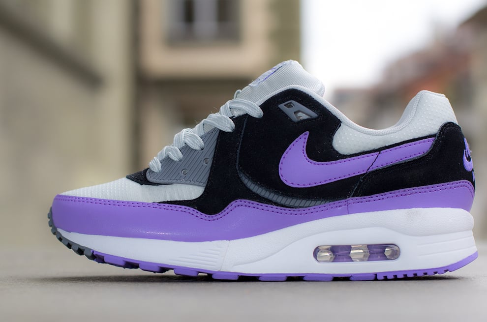 light purple nike air max