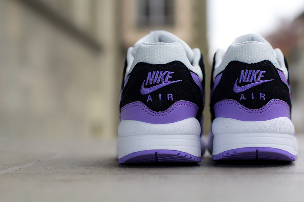 Nike WMNS Air Max Light ‘Light Base Grey/Atomic Violet-Black-Cool Grey’